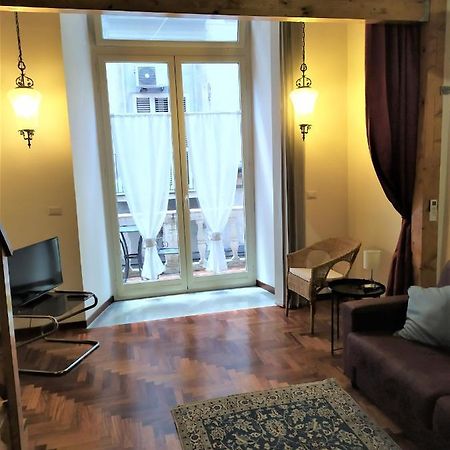 Il Castello Apartment ナポリ エクステリア 写真