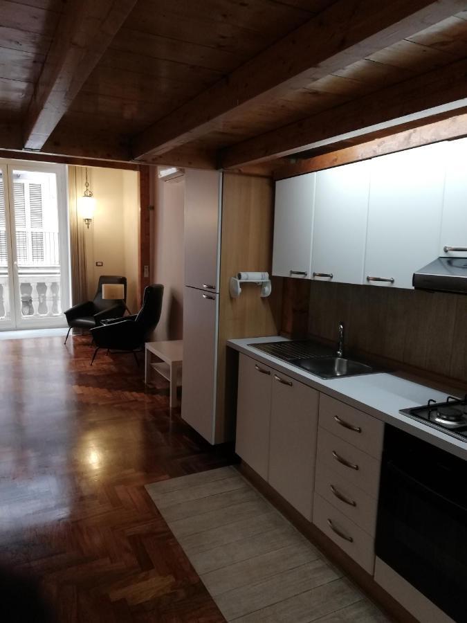 Il Castello Apartment ナポリ エクステリア 写真