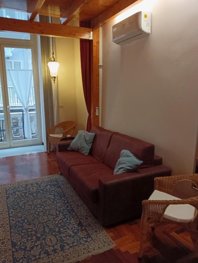 Il Castello Apartment ナポリ エクステリア 写真