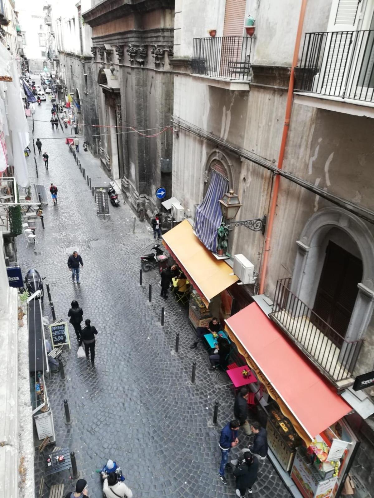 Il Castello Apartment ナポリ エクステリア 写真